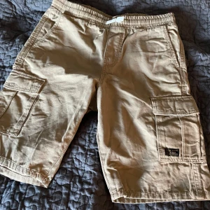 Beige cargo shorts - Beige cargo shorts h&m