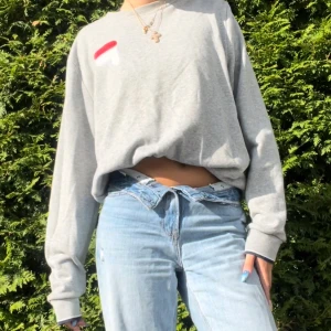 Sweatshirt Fila - Paketpris vid köp av flera plagg, har lagt upp massa nytt, kika min sida!💖 Allt doneras 15 augusti så köp innan det!💗