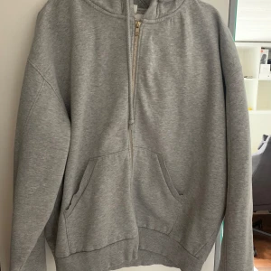 Weekday full zip hoodie - Snygg weekday hoodie 