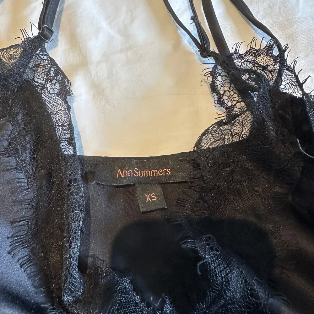 Ann Summers lingerie set, Xs men kan upplevas lite stor om man e kortare vilket är varför jag säljer de. Använt en gång.  . Övrigt.