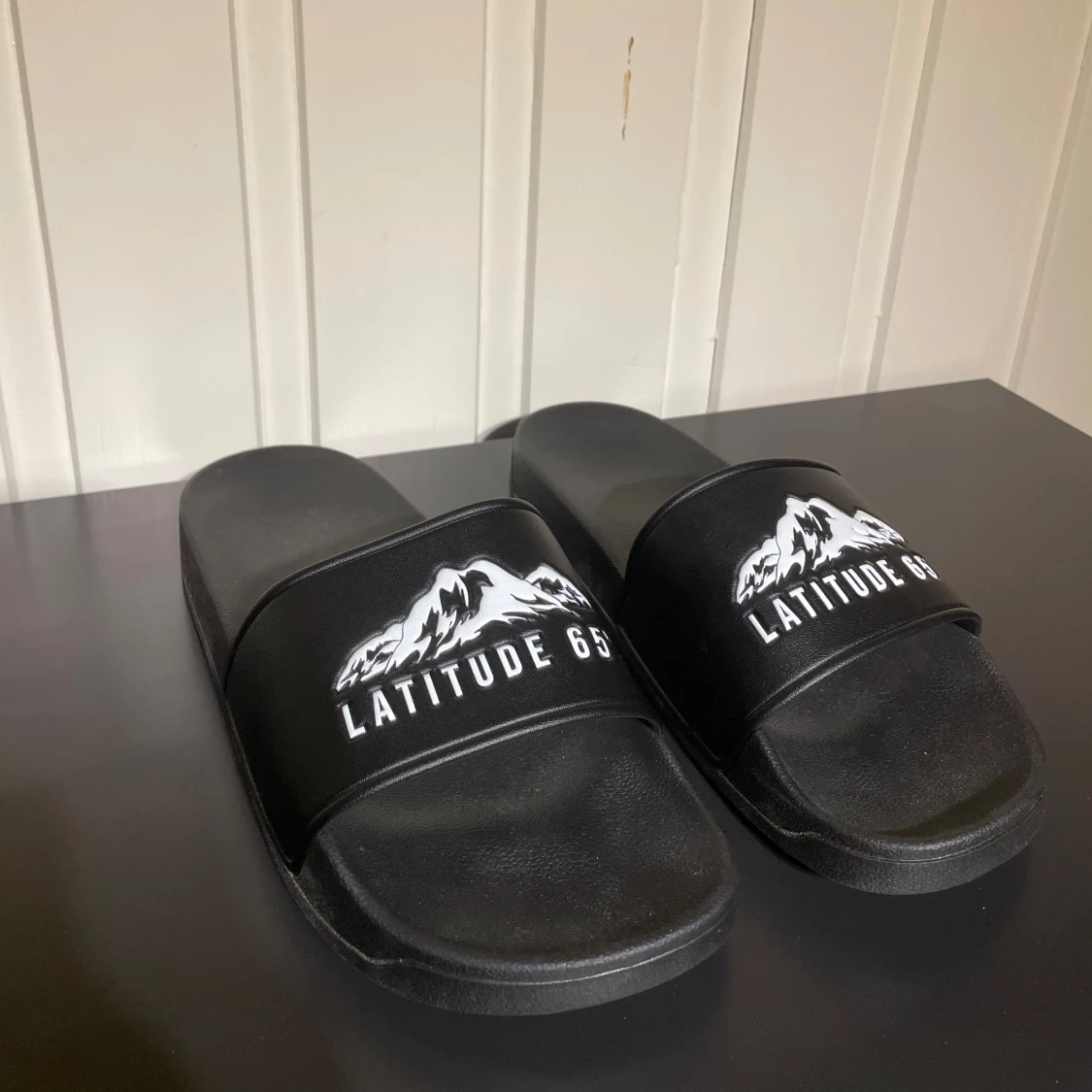 LATITUDE 65 TOFFLOR🍾