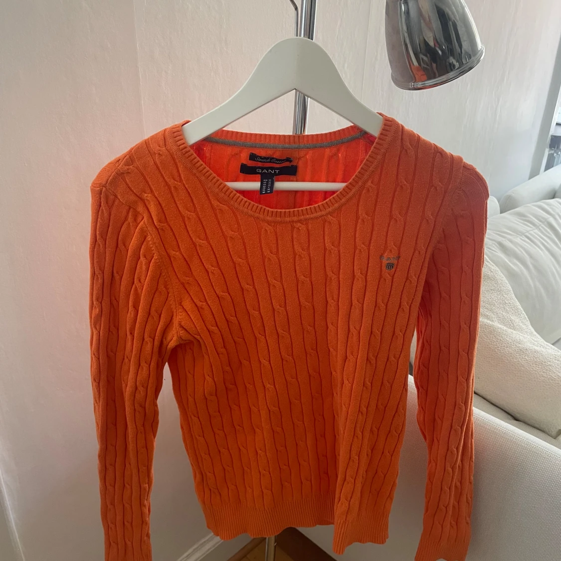 Ny gant kabelstickad orange tröja