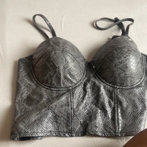 😍😍 - Skit fin , spliter ny , storlek L fast M också