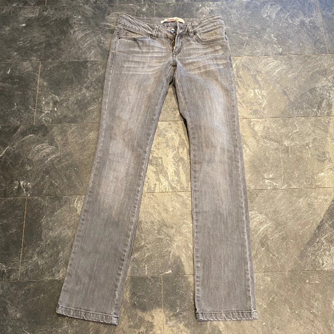 Only Lågmidjade jeans 