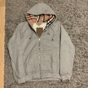 Burberry hoodie - Burberry Hoodie storlek L