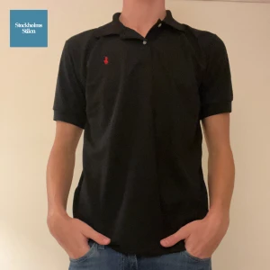 Ralph Lauren Piké - Ralph Lauren Piké • Väldigt bra skick. Storlek L