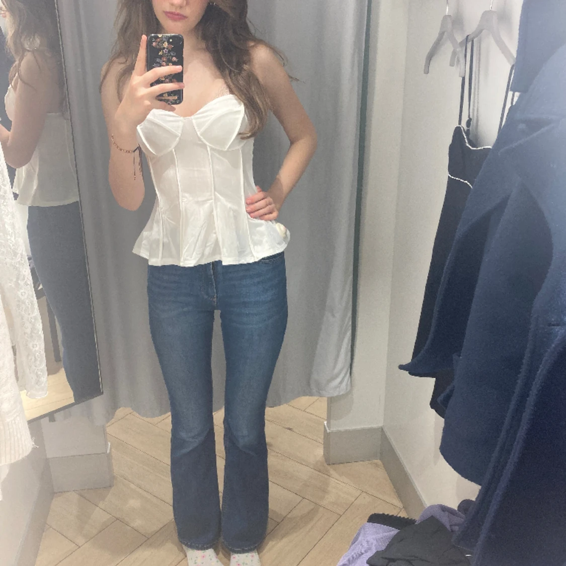 Supernsnygga flare jeans