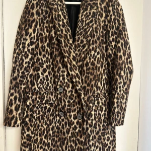 Overzize kavaj i leopard - Storlek M 