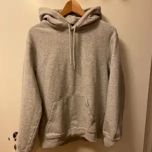 Basis grå merlange hoodie från hm storlek M
