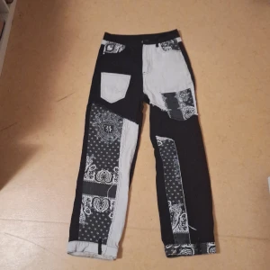 Jeans - Använda 2-3 gånger