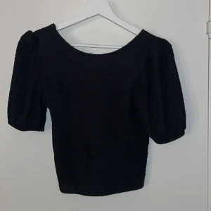 Topp - Jättesöt topp som tyvärr inte passar😘 aldrig använd💕