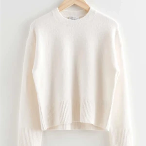 Tröja - Jättefin tröja från & other stories. Nyskick, inga defekter.