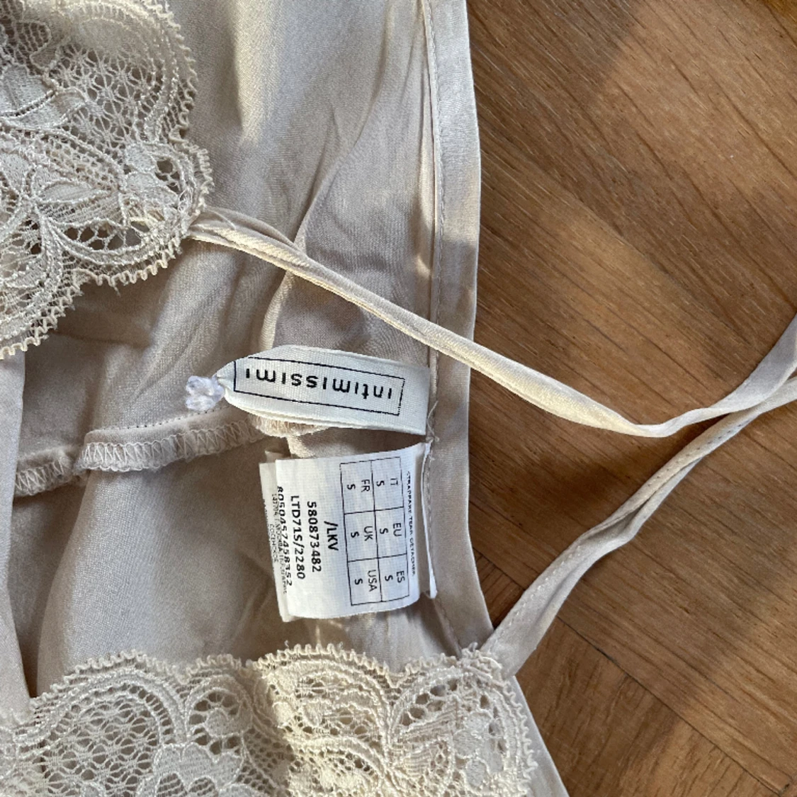 Intimissi mi linne - 90