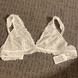 Spets bh - Spets bh som aldrig är använd