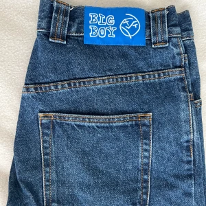 BigBoy skate polar co jeans - Used like new, i’ve been using this for 1 month, selling this cuz it is a bit bigger for me and the size is S but it is much larger than u think. The original prica of this jeans is around 1300kr.