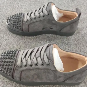 Loubetins   - Frasch snygg ny inte använd 1 enda gång 