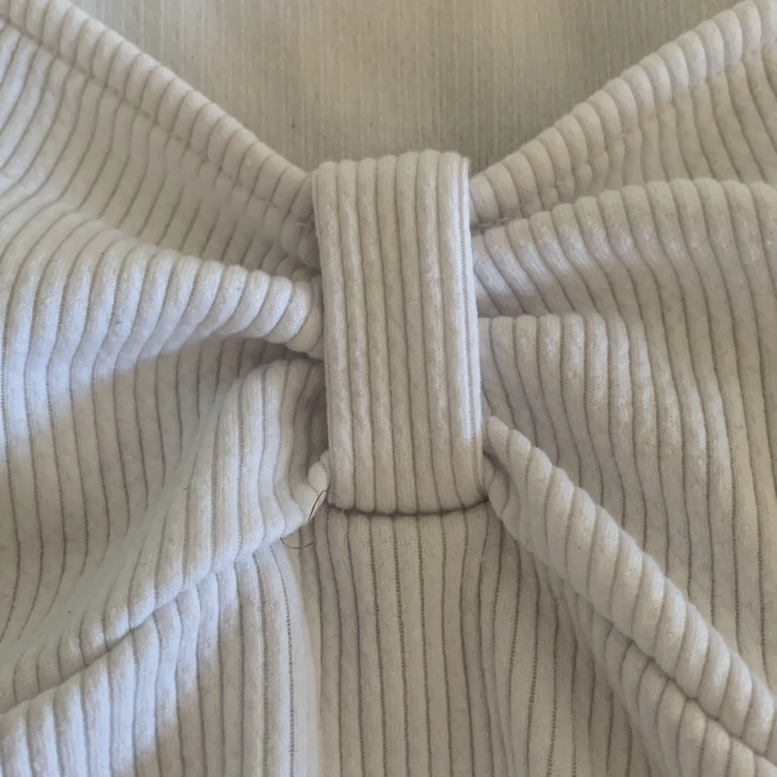 Vit ribbad bodysuit - 92