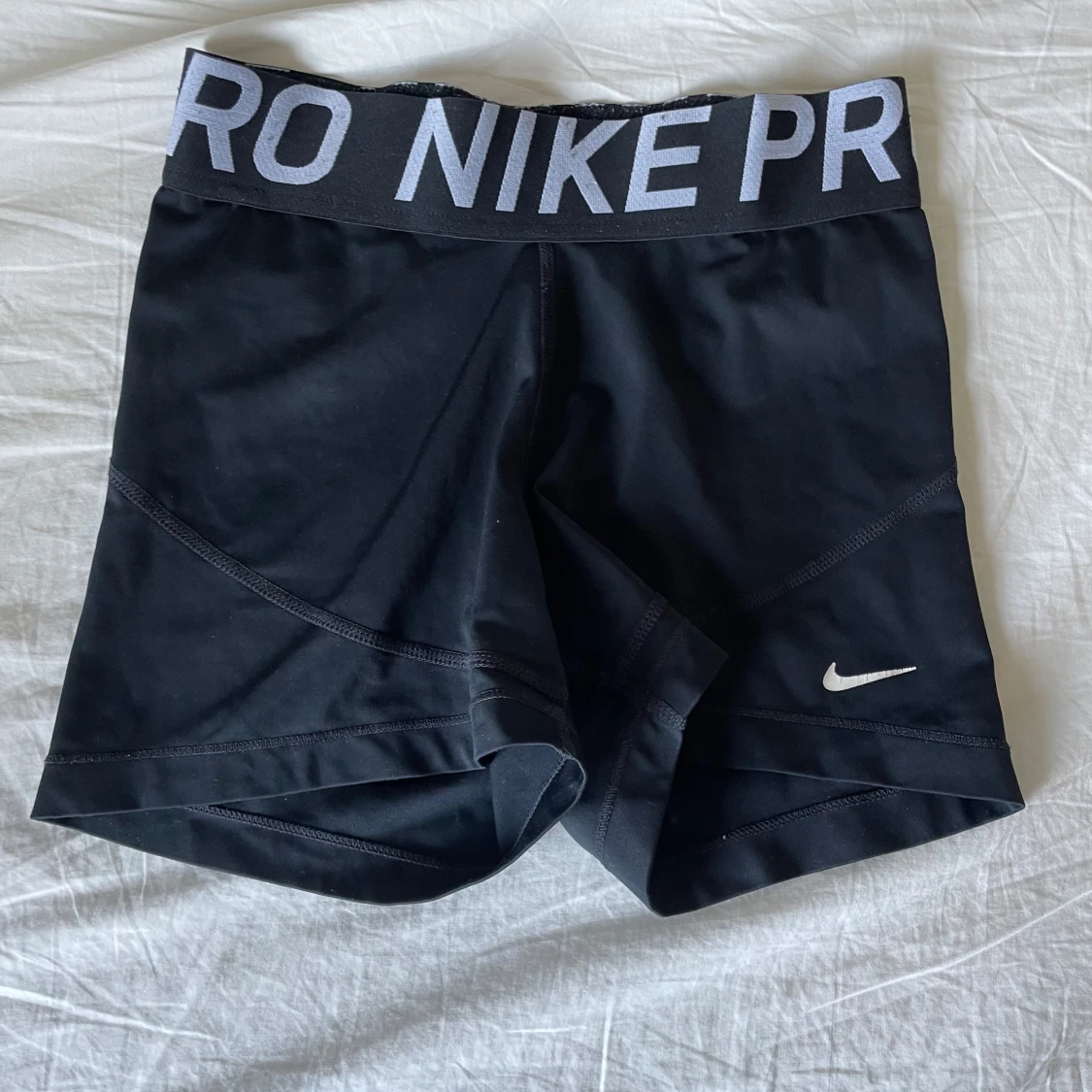 Nike PRO