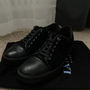 Lanvin - Det är att par lanvins UK 8 som inte kommer till användning längre. Priser är inte skrivet i sten och jag tar gärna byten. 8/10