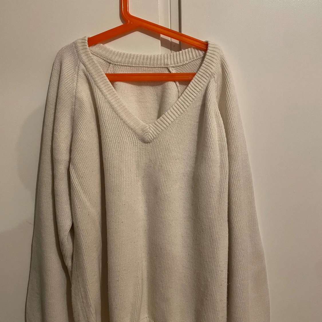 Vit stickad tröja - 92