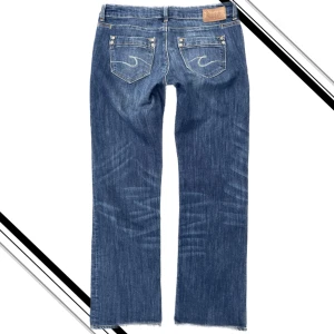 Lowwaist  jeans - Midja: 85/86cm Innerben: 73cm