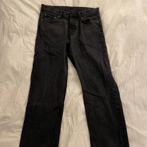 Weekday space byxor - Säljer mina använda weekday space byxor. Nypris 600. Storlek 30/30