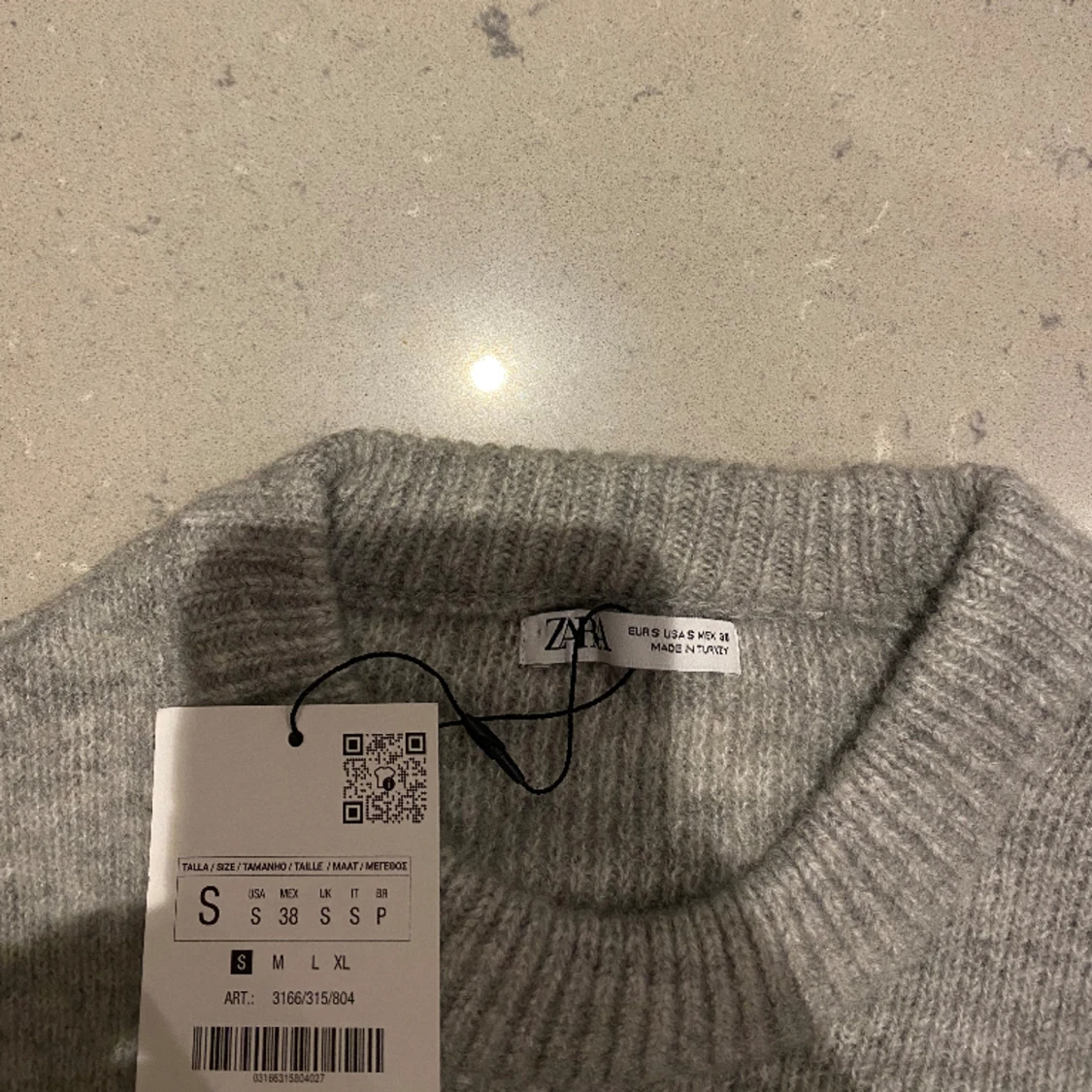 Zara crewneck  - 91