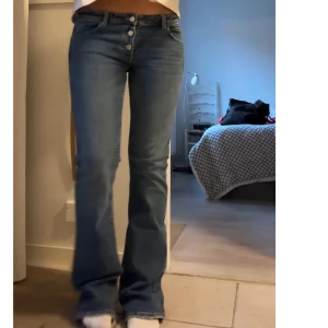 Jeans  - Snygga jeans från Gina i storlek 164. Passar folk som har 36/38 🥰🥰
