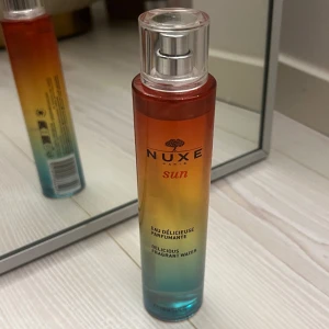 Nuxe Sun - använd en gång, mer än 95% av flaskan är kvar 💛 köpt för 500! 
