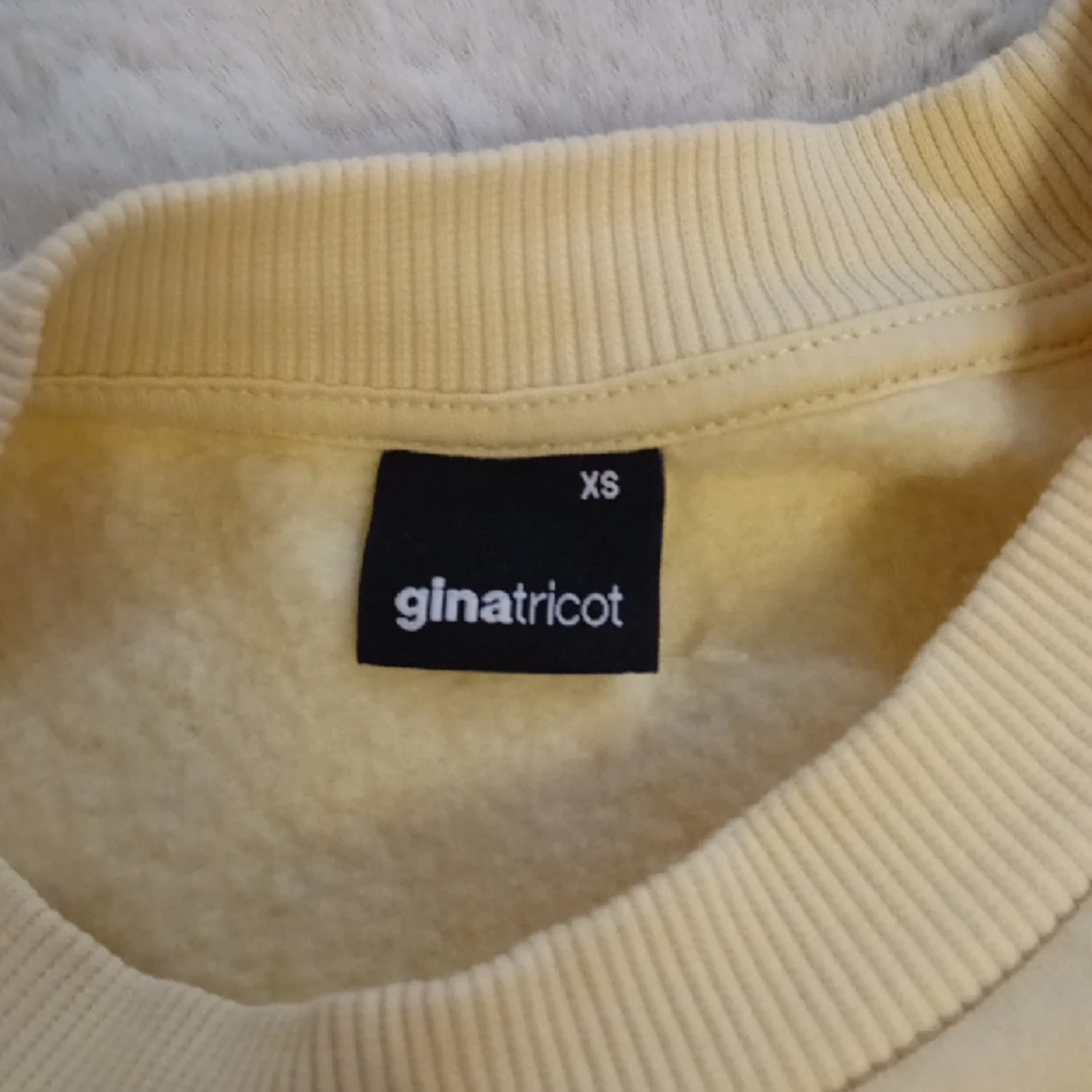 Sport tröja Ginatricot - 90
