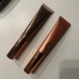 Charlotte Tilbury wand  - Charlotte Tilbury contour i färgen ”fair medium”  Charlotte Tilbury blush i färgen ”pinkgasm”     250kr STYCK!    Endast testade 2-3 gånger!  Skriv ett meddelande vilken du vill köpa innan du trycker på köp nu.   Går även att köpas tillsammans  
