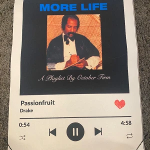  Tavla passion Fruit Drake  -  En super fin tavla som är av sången passion Fruit av Drake köpt för 100 kr vid intresse kontakta mig. 💕