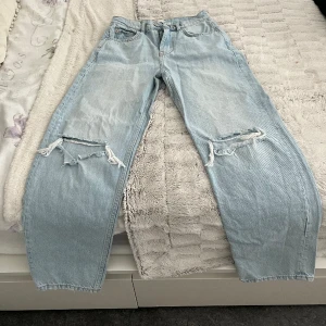Jeans - super fina jeans ifrån Gina som är high waist och sitter så fint, som nya, använda 2-3 gånger! 