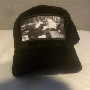 Gurkis keps - Säljer nu min gukki keps, kepsen är nästan aldrig använd kanske Max 2 gånger. Pris kan diskuteras 