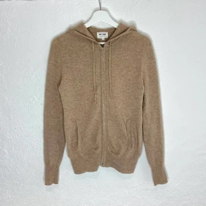 Soft goat zip hoodie - Soft goat ziphoodie, gammla modellen i nyskick. 😍🙌🏼