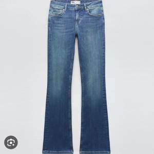Zara lågmidjade jeans, kommer inte till användning ❣️ jag är 165! slutsålda 