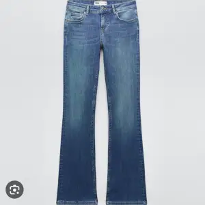 Zara lågmidjade jeans, kommer inte till användning ❣️ jag är 165! slutsålda 