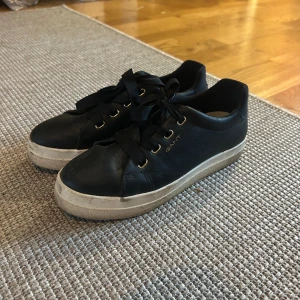 Gant skor - Jag säljer mina någorlunda använda gant skor som tyvärr inte kommer till användning längre.