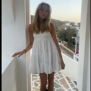 Klänning zara - Supersöt klänning från zara. Använd 2 gånger