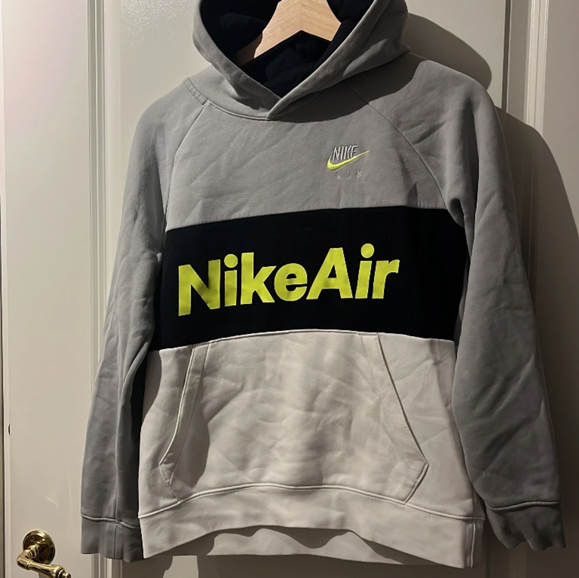Nike Air Hoodie storlek junior L