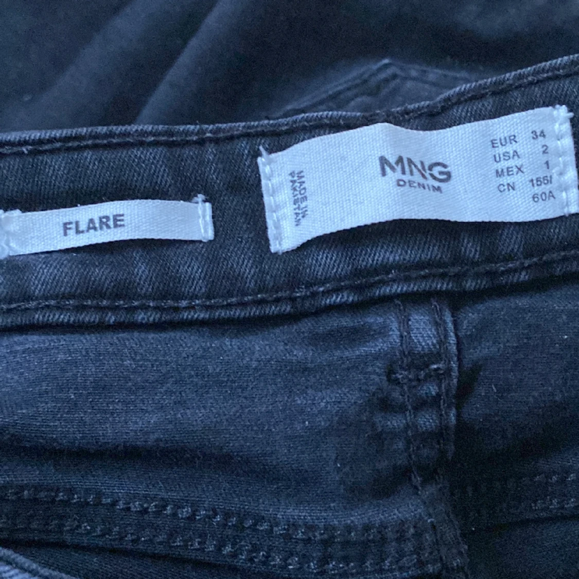 Svarta flare jeans  - 91