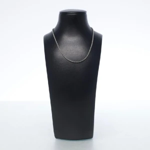 Gulligt halsband - Super gulligt silvrigt halsband som funkar perfekt till vardagarna