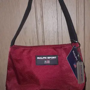 Ralph Lauren Sport Vintage Handväska  22,5x16,5x10cm Ny, oanvänd 