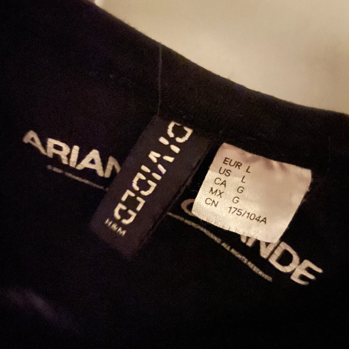 ariana grande hm tröja  - 90