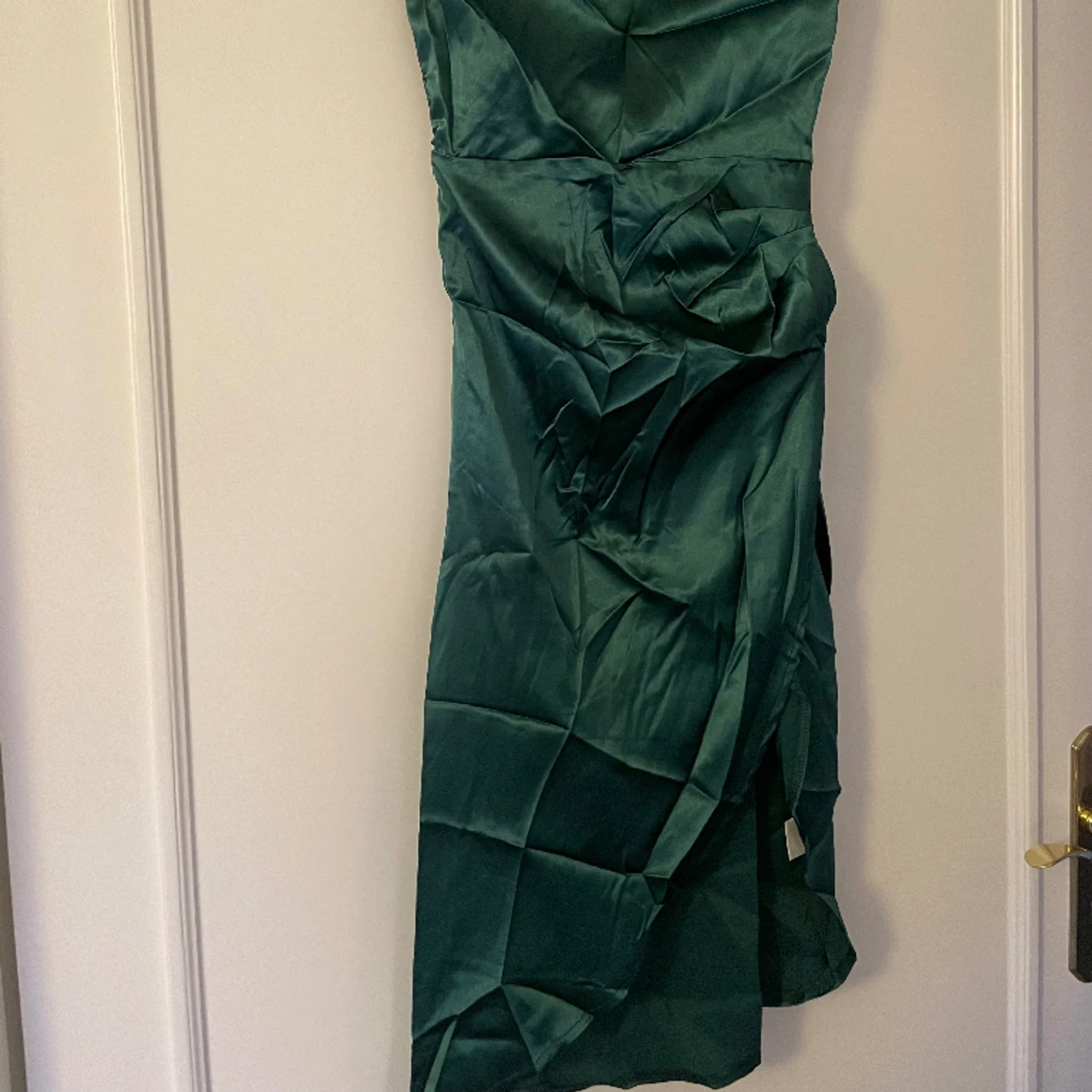 Mörkgrön satin bal klänning - 91