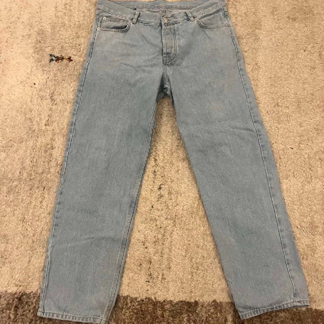 Ljusblå Junkyard Jeans 