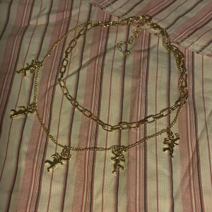 👼gullig ängel halsband guld 🪽 - gulligt guld halsband med änglar! 