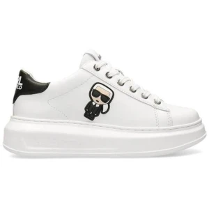 Karl Lagerfeld sneakers - Sjukt sköna! Sparsamt använda men dock är kvaliten bristande på texten bak därav priset!  Inköpspris 2300