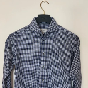 ETON skjorta - Välbevarad ETON skjorta  Storlek 38 Slim 