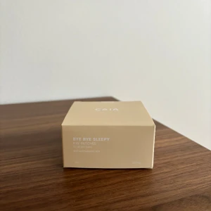 Bye Bye Sleepy Eye Patches från CAIA - Aldrig använd Nypris är 345 kr